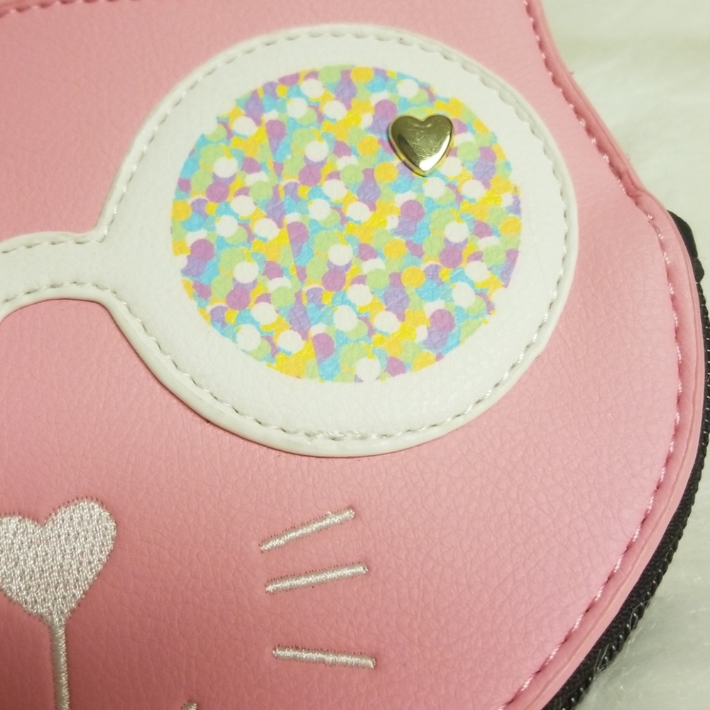 🏵UNLISTING FRIDAY🏵Betsey Johnson kitty wristlet - Picture 3 of 8